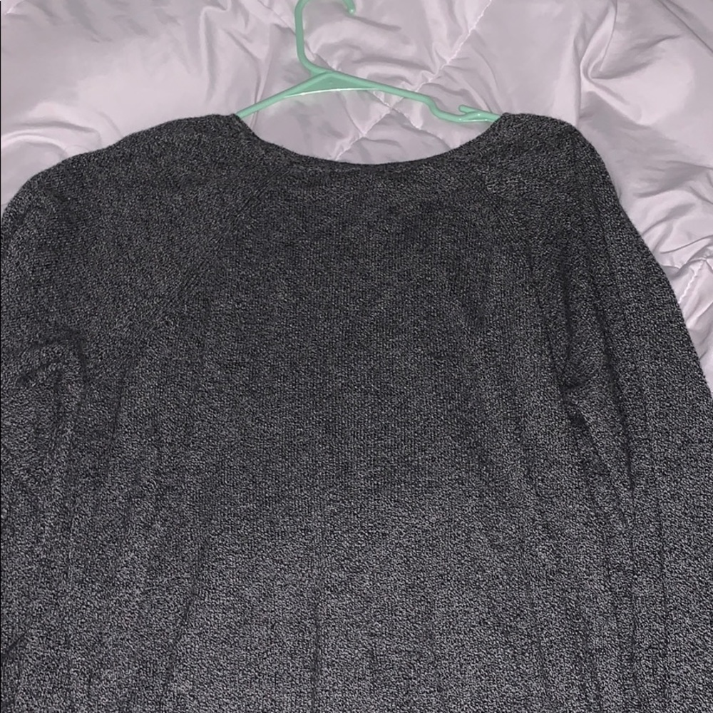 Essential winter sweater - Picture 3 of 3